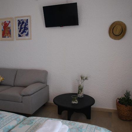 Sunset Rooms Agia Marina  Ngoại thất bức ảnh