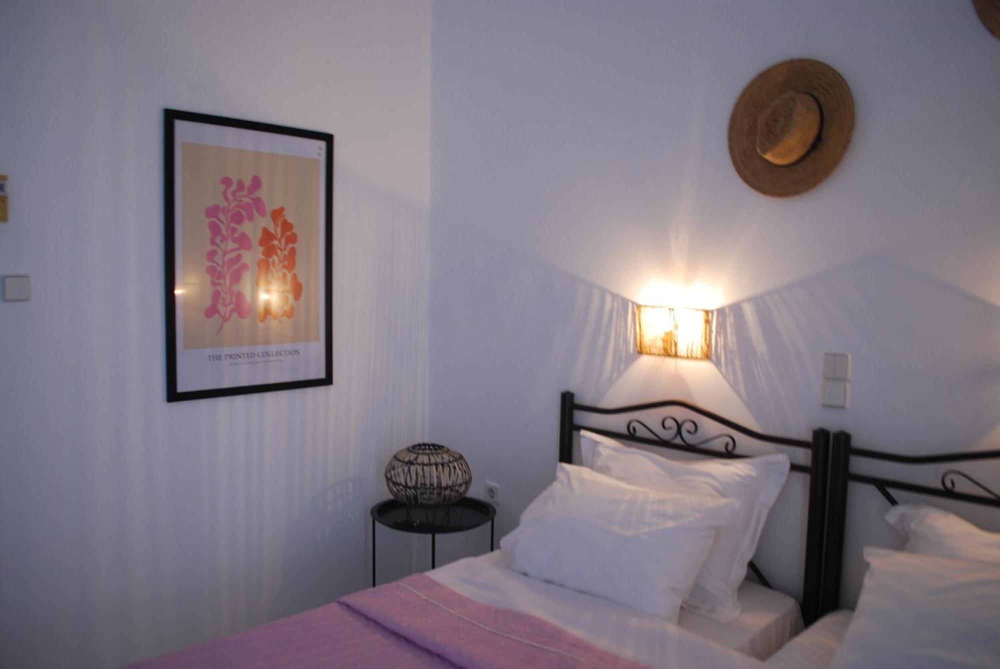 Sunset Rooms Agia Marina  Ngoại thất bức ảnh